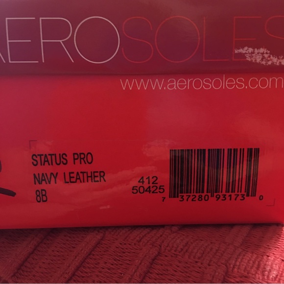 Aerosoles navy leather block heels shoes pumps 8B - Picture 7 of 7